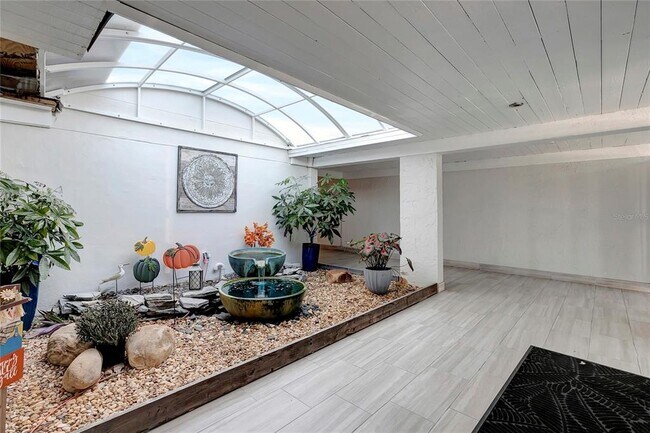 Building Photo - 500 Treasure Island Causeway