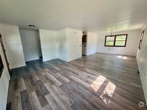 Building Photo - 901-903 W Adler Rd