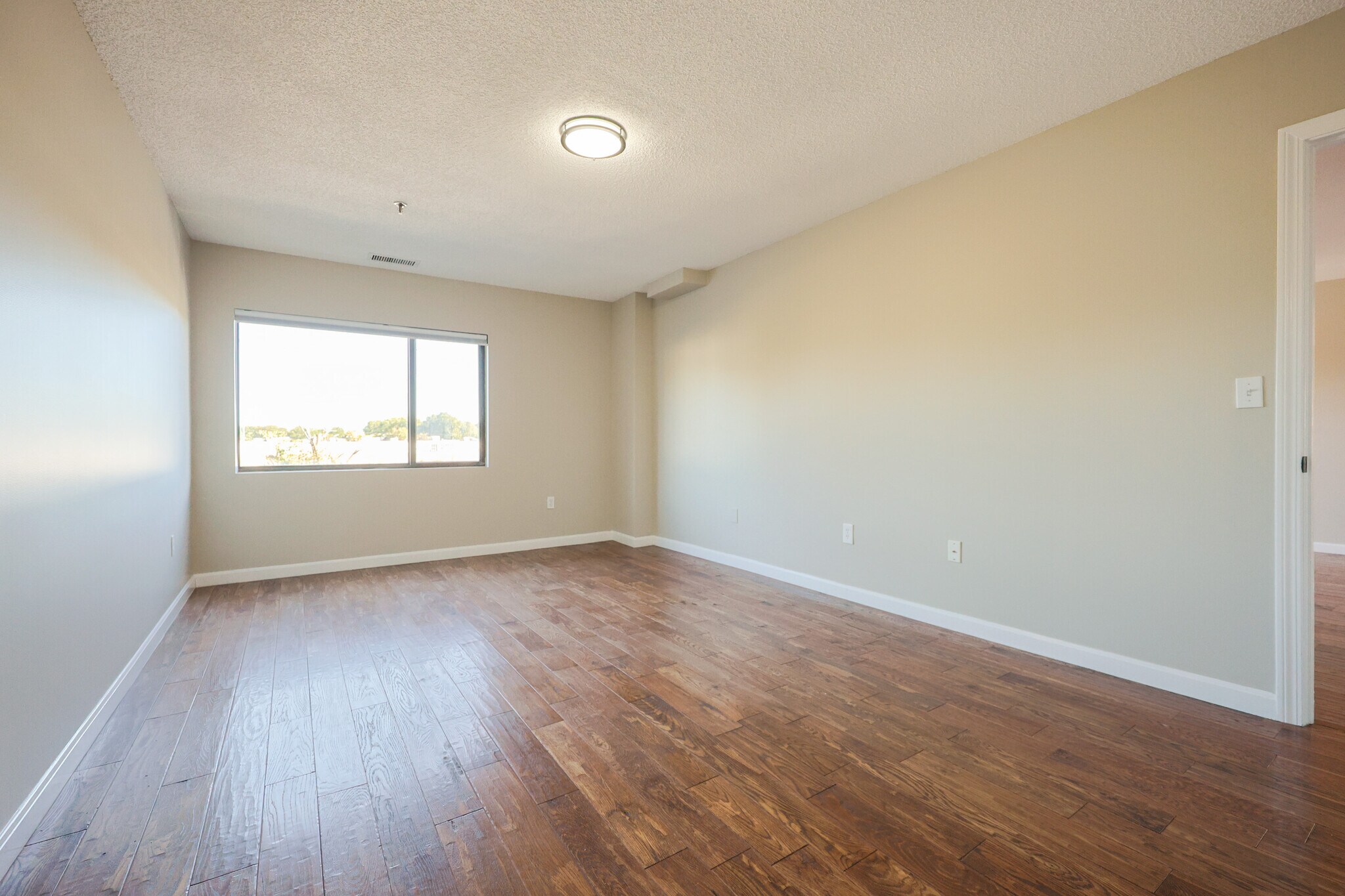 Building Photo - 3920 Mystic Valley Pky