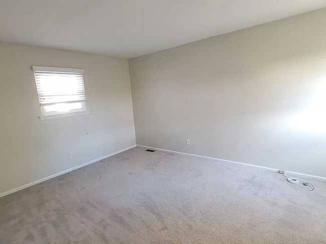 Building Photo - 9 Kiwi Loop