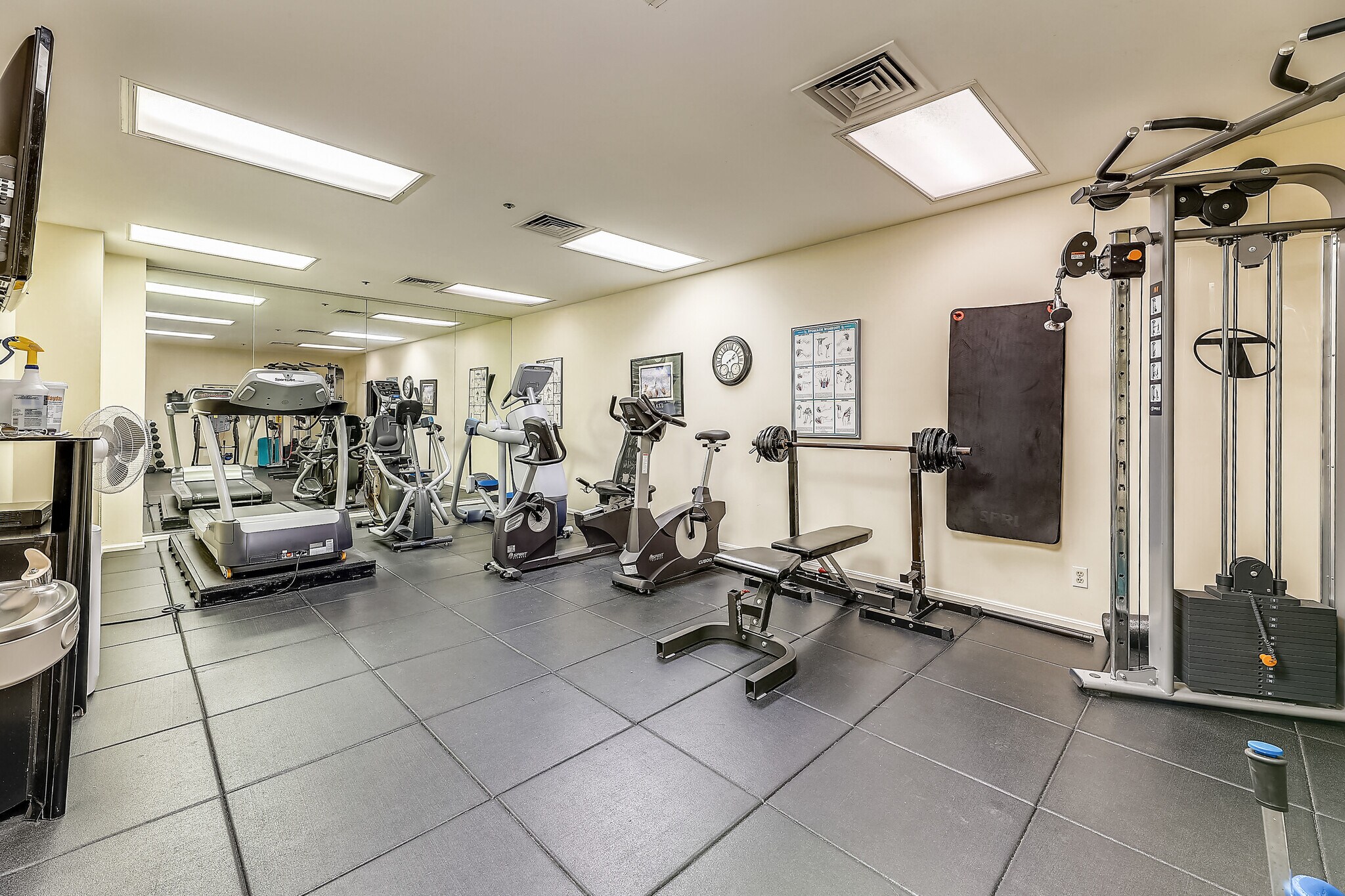 Fully Equipped Gym - 1200 Braddock Pl