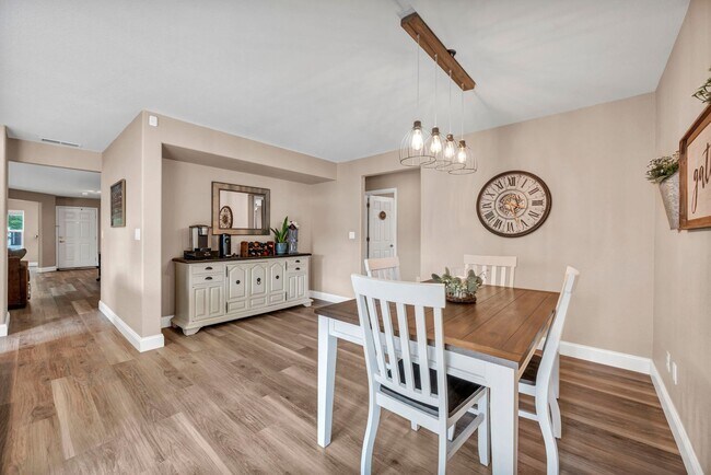 Building Photo - Currently being enjoyed by another resident - Available for move-in April 5th. Accepting tours fo...