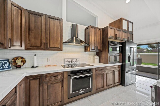 Building Photo - 1654 Farmington Cir