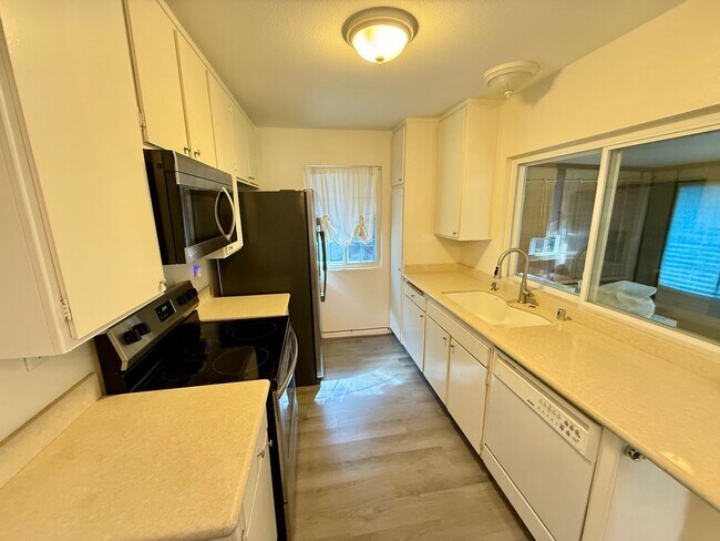 Building Photo - 55+ Community - Charming 2-Bedroom Home in Friendly Valley with Resort-Style Amenities