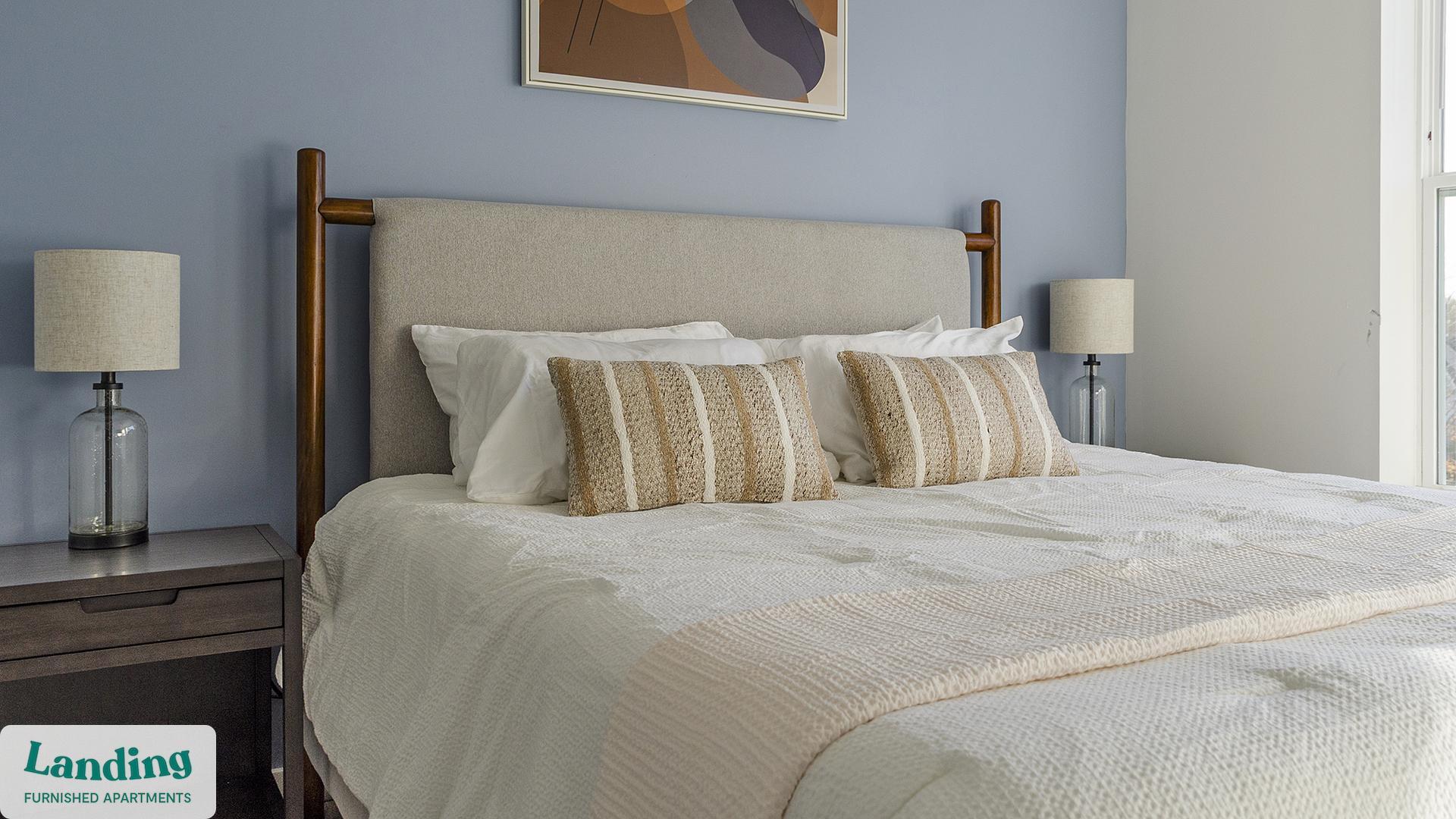 Building Photo - 650 N Main St