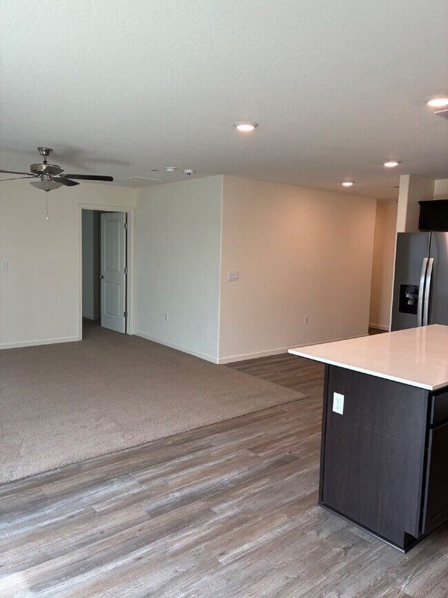 Building Photo - Modern Convenience and Luxury!! Move In Ready with Full Appliance Package!