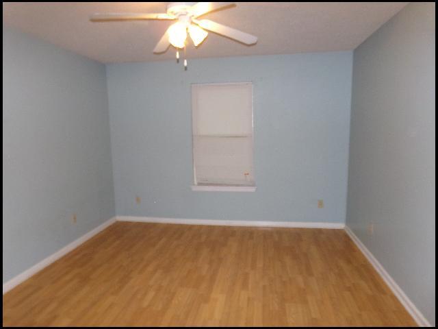 Building Photo - 12 Cedar Point Ct