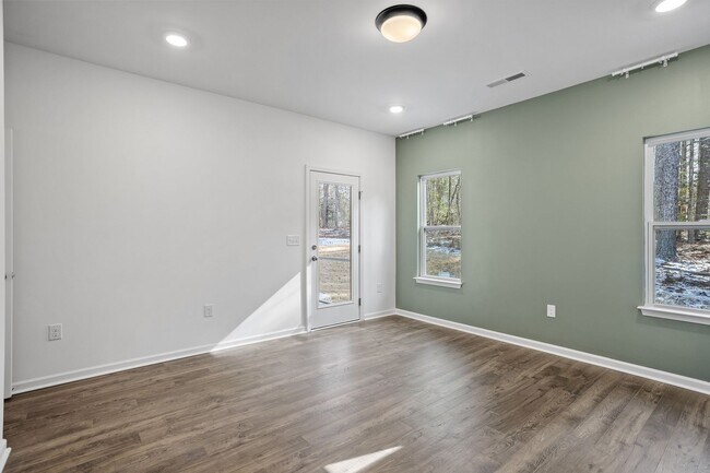 Building Photo - New Build Rental Home at Lake Royal!