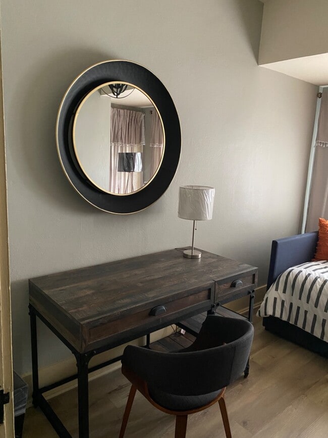 Building Photo - 322 N New Madrid St