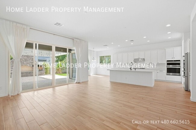 Building Photo - 4203 S Apollo