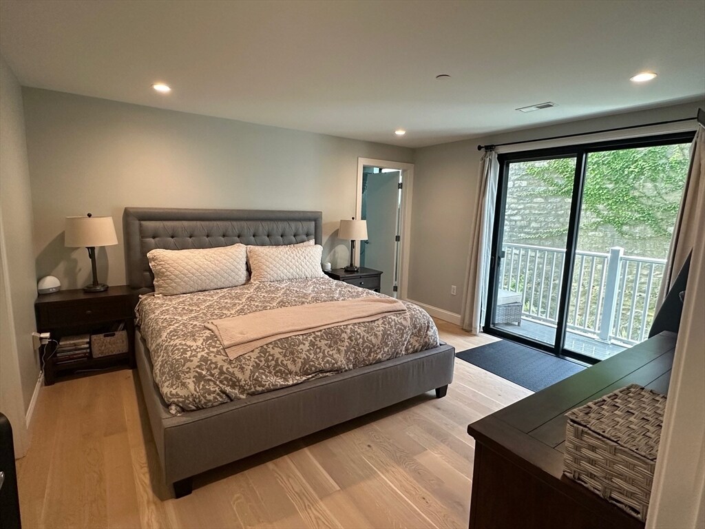 Building Photo - 56 Winship St