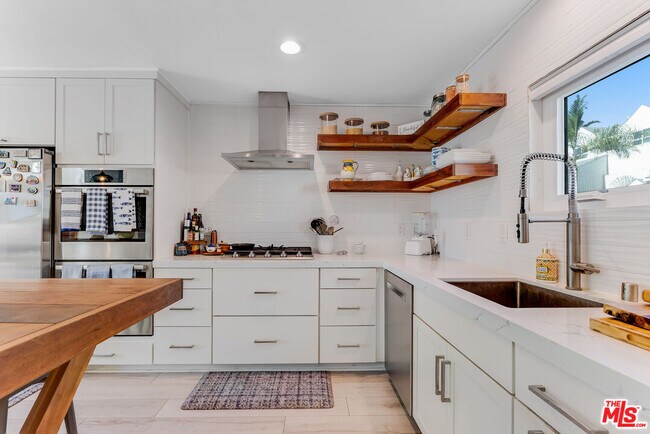 Building Photo - 28711 Pacific Coast Hwy