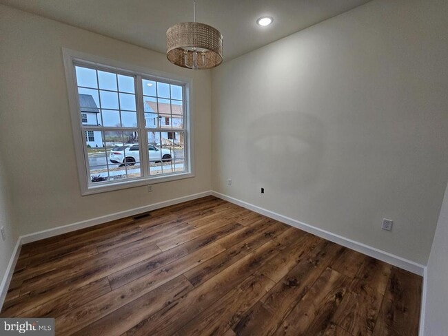 Building Photo - 6 Valhalla Ct