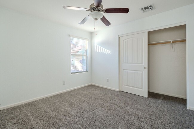 Building Photo - 3 bedroom home in Gilbert!