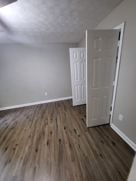 Building Photo - 9310 Cedar Ridge Dr NW