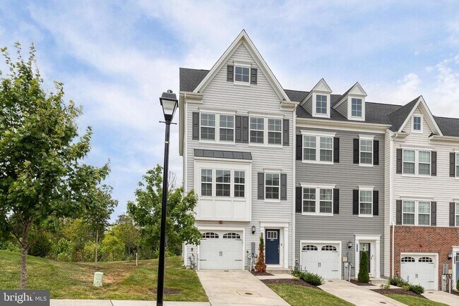 Building Photo - 2008 Ivory Brook Rd