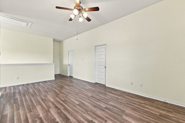 Building Photo - 24250 Prairie Glen Ln