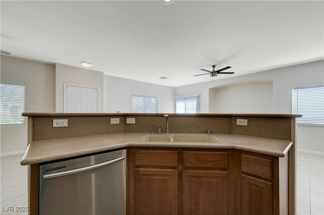 Building Photo - 4855 Double Down Dr