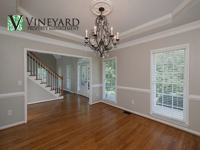 Building Photo - 255 Henson Way