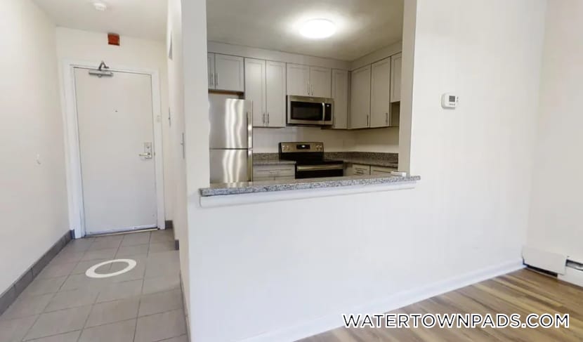 Building Photo - 24 Whites Ave