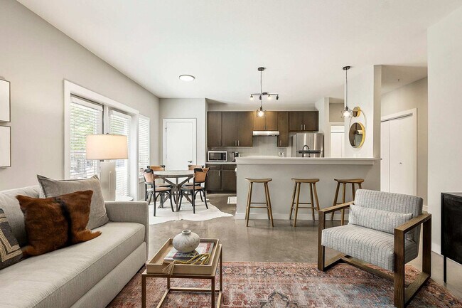 Building Photo - 2505 Thornton Rd