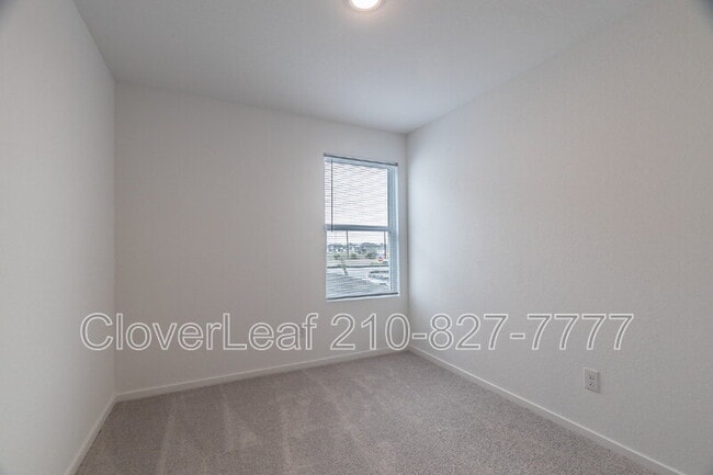 Building Photo - 8523 Loska Grn