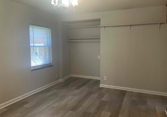 Building Photo - 960 Ludlow Ave