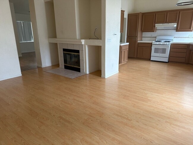 Building Photo - 473 Cabernet St