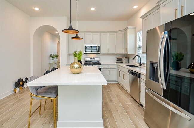 Building Photo - 10574 Cecilia Star Ln