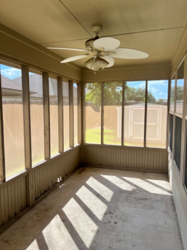 Building Photo - 4504 Red Robin Ct