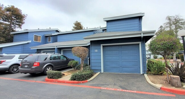 Building Photo - 2225 Exposition Dr