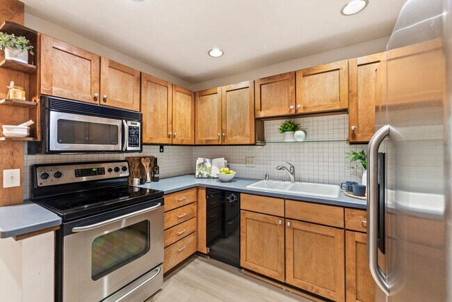 Building Photo - Embassy Condominiums - North Capitol Hill