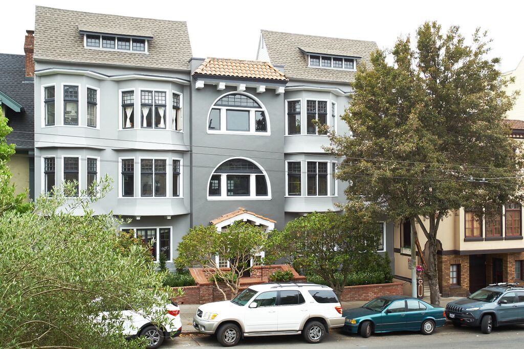 Building Photo - 833 Ashbury St