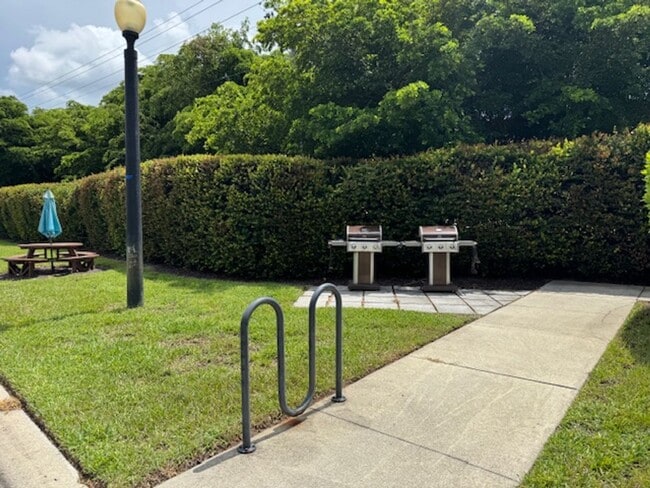 Building Photo - 2 bedroom 2 bathroom Condo in Terraces at ...