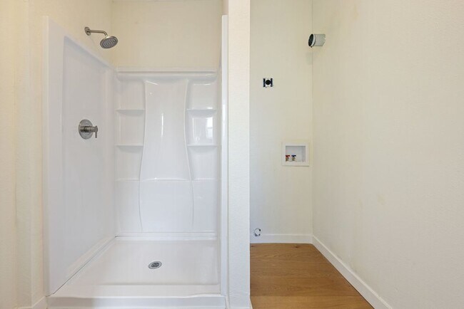 Building Photo - 3741 Park Blvd