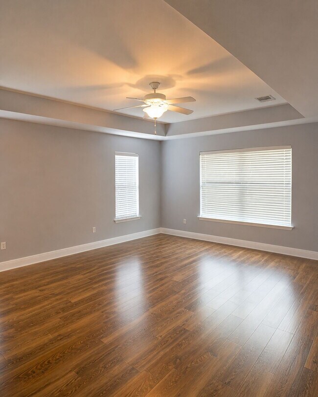 Building Photo - Great brick home located in Waterford Village OS