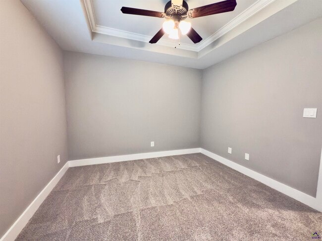 Building Photo - 408 Hawk's Nest Dr