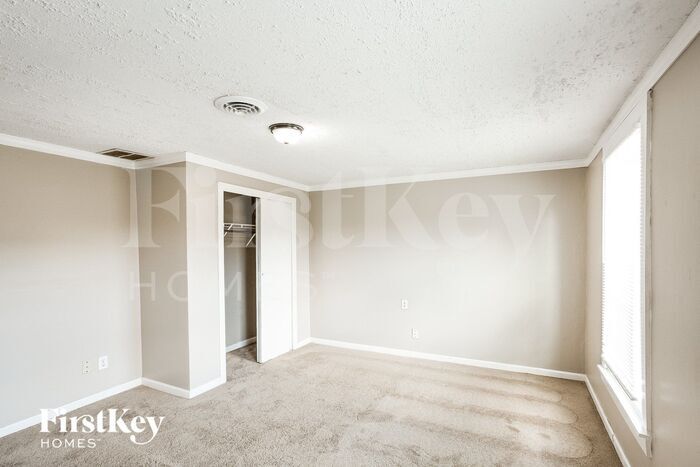 Building Photo - 102 N California St