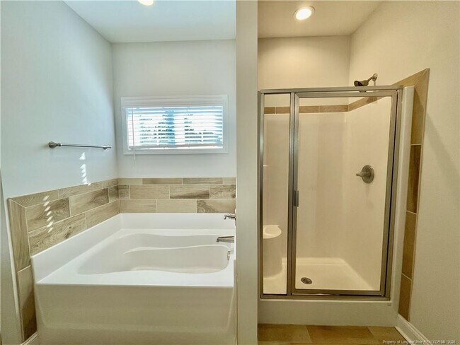 Building Photo - 279 Cromwell Ct