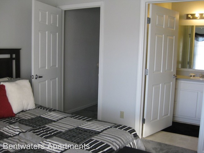 Building Photo - 2 br, 2 bath Apartment - 420 Bentwaters Ave