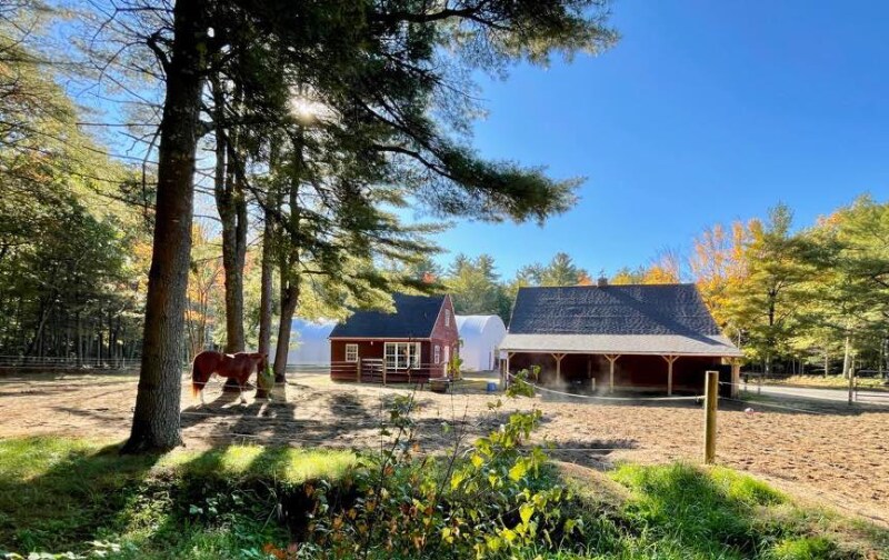 Building Photo - 10 Elizabeth Ln