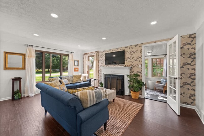 Building Photo - 6430 Olde York Rd