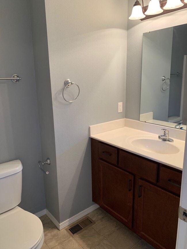 Building Photo - PRE-LEASING!!! 4 Bedroom in Willard