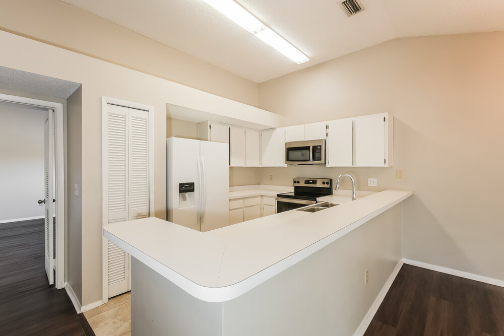 Building Photo - 1611 Bent Pine Way