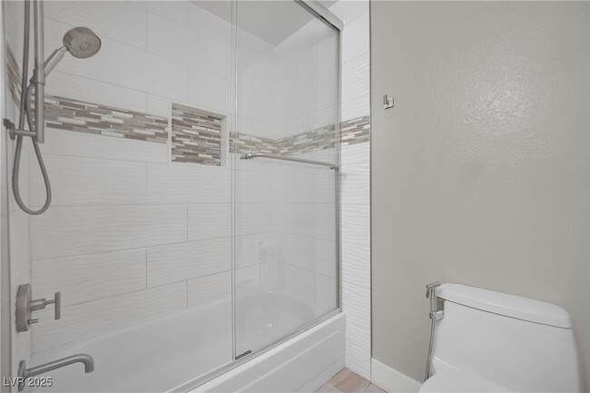 Building Photo - 2705 Meander