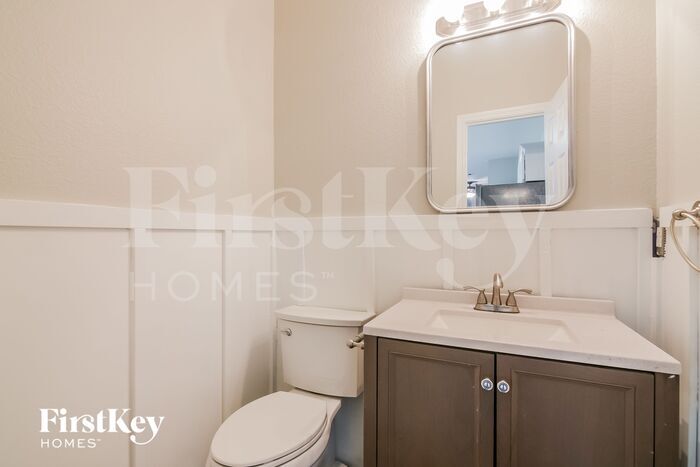 Building Photo - 6605 Sandgate Dr