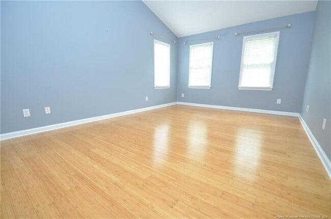 Building Photo - 109 Wood Valley Ct
