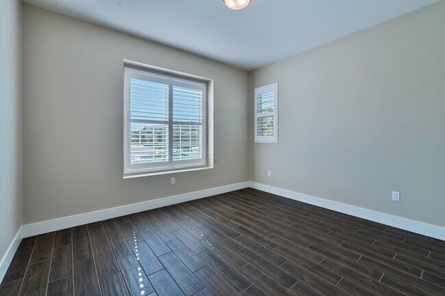 Building Photo - Folsom Ranch Gem – Newer 3BR Single-Story ...
