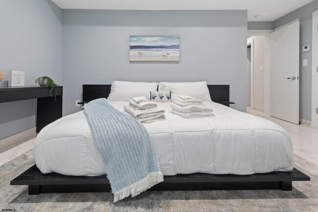 Building Photo - 5311 Atlantic Ave