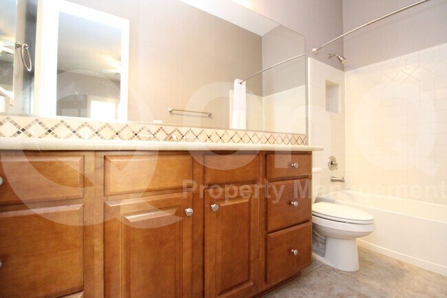 Building Photo - 4501 E Timberline Ct